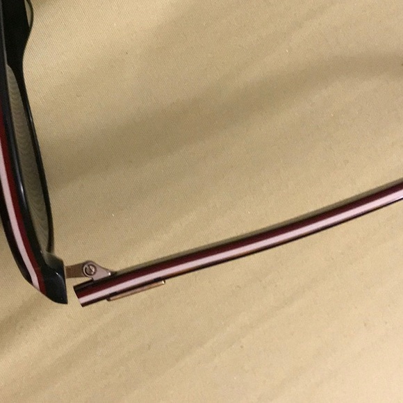 Authentic Gucci Shades - Picture 5 of 8